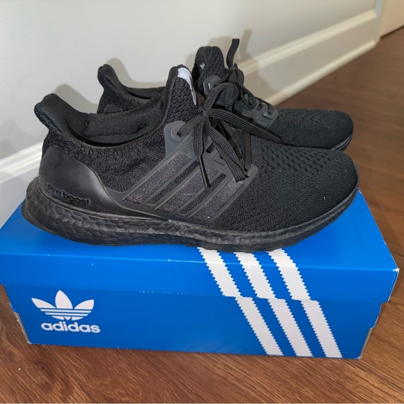 Adidas Ultraboost - Picture 2 of 7